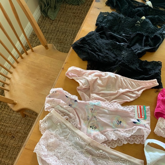 Sold - Picture 3 of 3